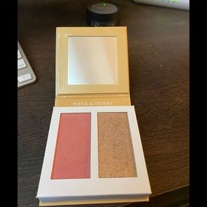 Hank & Henry Blush Lust and Lush- Blush & highlight cream powder duo